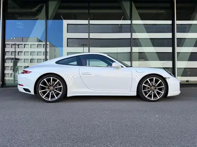 Porsche 911 Carrera 4 PDK — Sportive tous-terrains légendaire, 62'000 km seulement — Heckansicht
