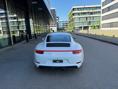 Porsche 911 Carrera 4 PDK — Sportive tous-terrains légendaire, 62'000 km seulement — Armaturenbrett