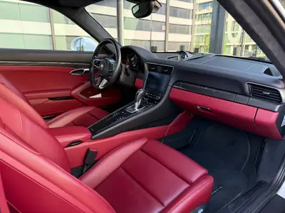 Porsche 911 Carrera 4 PDK — Sportive tous-terrains légendaire, 62'000 km seulement — Miniatur 9