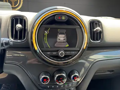 MINI Countryman Cooper ALL4 — SUV compact dynamique, 4x4 intégral et très bien équipé — Miniatur 18