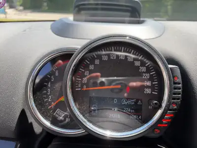 MINI Countryman Cooper ALL4 — SUV compact dynamique, 4x4 intégral et très bien équipé — Miniatur 22