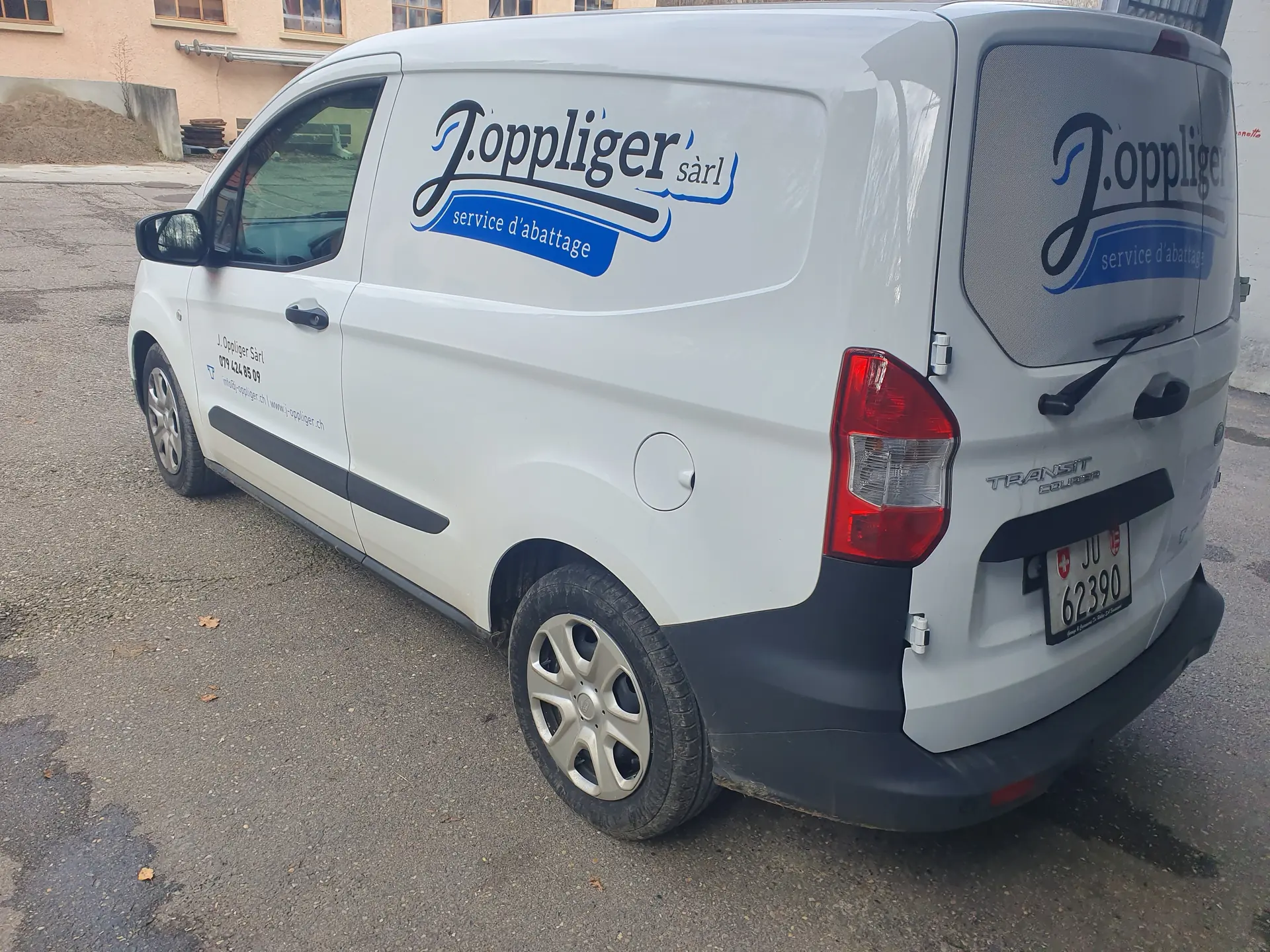 Ford Transit Courier 2019 occasion Moutier — 3
