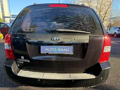 Kia Carnival 2.9 CRDi Trend — Monospace 7 places, diesel robuste et spacieux — tableau de bord