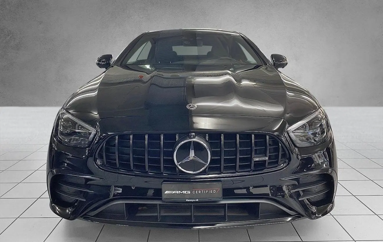 Mercedes-Benz E 53 AMG Coupé 4MATIC+ — Coupé sport haute performance, 61'000 km — vista esterna