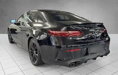 Mercedes-Benz E 53 AMG Coupé 4MATIC+ — Coupé sport haute performance, 61'000 km — fianco