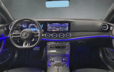 Mercedes-Benz E 53 AMG Coupé 4MATIC+ — Coupé sport haute performance, 61'000 km — interni