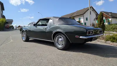 Chevrolet Camaro 1968 — Cabriolet mythique, moteur V8 puissant, 46'000 km — tableau de bord