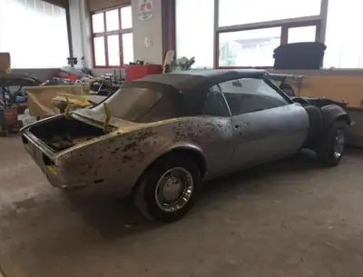 Chevrolet Camaro 1968 — Cabriolet mythique, moteur V8 puissant, 46'000 km — Miniature 9