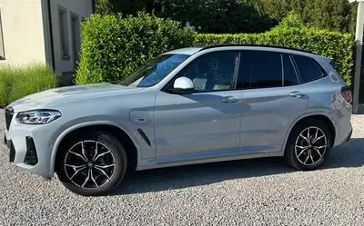 BMW X3 xDrive 30e M Sport Edition — Hybride rechargeable, 71'000 km, sans sinistre — interni
