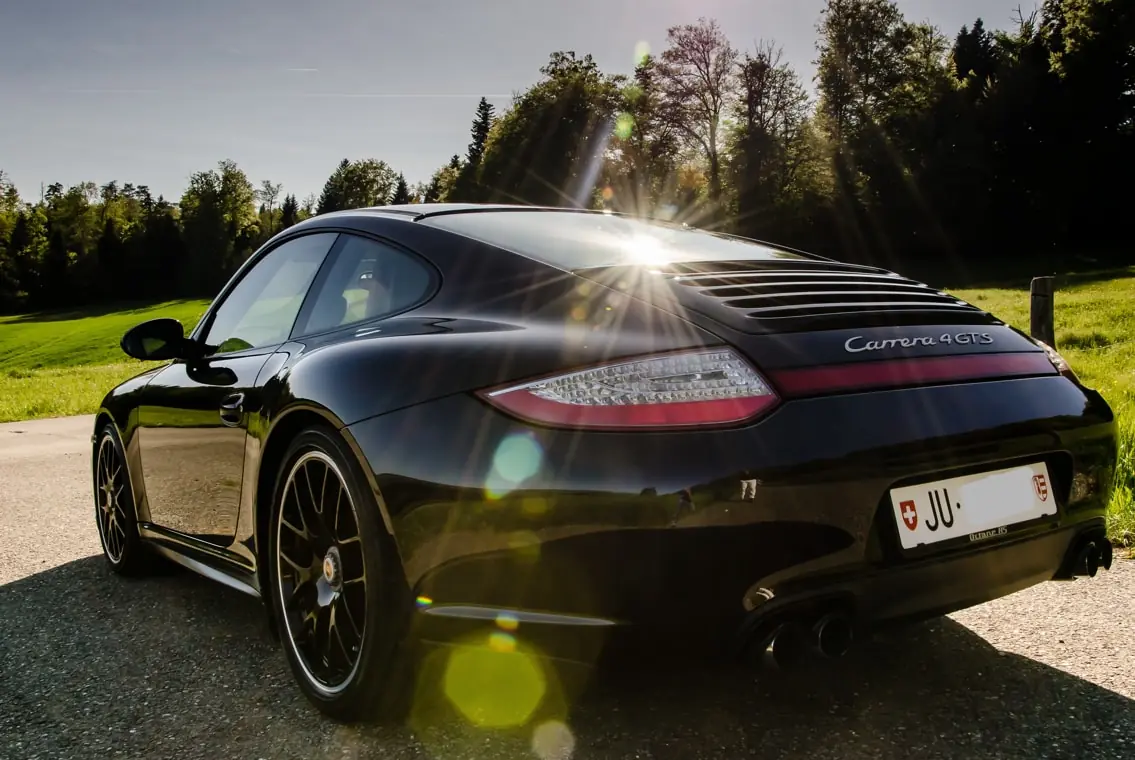 Porsche 911 Carrera 4 GTS — Sportive légendaire, très faible kilométrage — Außenansicht