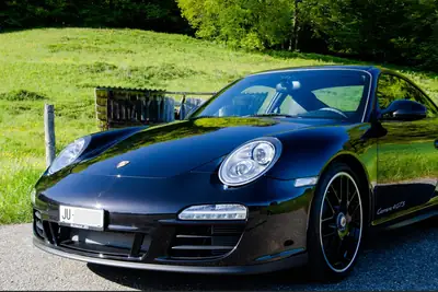 Porsche 911 Carrera 4 GTS — Sportive légendaire, très faible kilométrage — Miniatur 12
