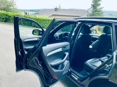 Audi Q5 3.0 V6 TDI Quattro — SUV premium diesel, sans accident, 8 pneus — Miniature 8