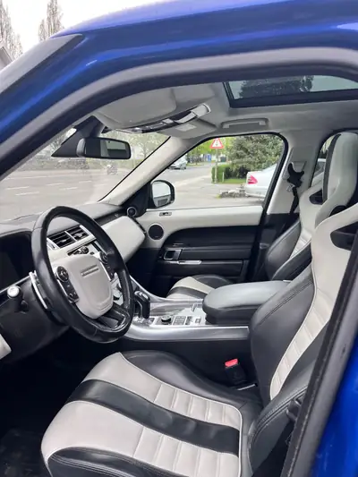 Range Rover Sport 5.0 V8 SC SVR — 550 ch de pure performance, sans accident — Armaturenbrett