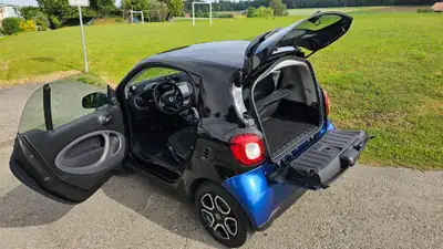 Smart Fortwo 0.9 Passion Twinamic — Citadine agile et économe, 56 000 km seulement — arrière