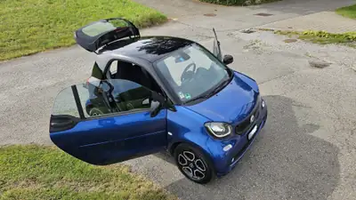 Smart Fortwo 0.9 Passion Twinamic — Citadine agile et économe, 56 000 km seulement — tableau de bord
