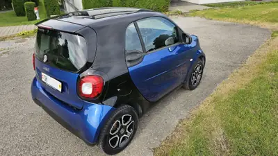 Smart Fortwo 0.9 Passion Twinamic — Citadine agile et économe, 56 000 km seulement — Miniature 13