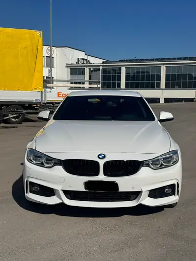 BMW 428i xDrive M-Sport — Coupé sportif 245 ch, boîte auto, histoiré sans sinistre — vista posteriore