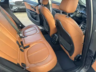 BMW 220 Active Tourer xDrive — Monospace polyvalent diesel, entretien complet récent — Miniatura 9
