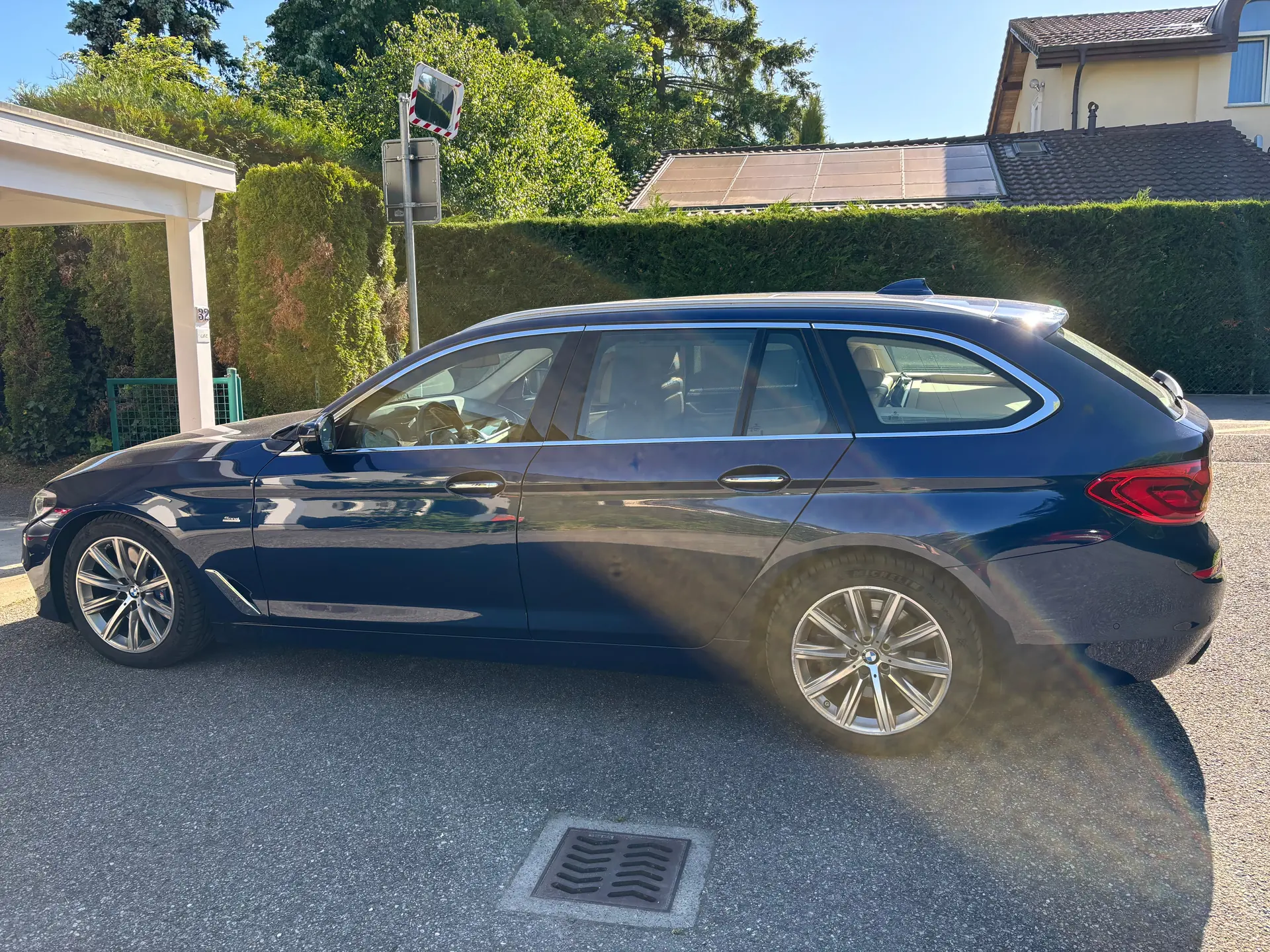 BMW 540i xDrive Sport Line — Break premium 340 ch, tires neuves et sans sinistre