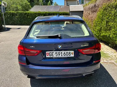 BMW 540i xDrive Sport Line — Break premium 340 ch, tires neuves et sans sinistre — interni