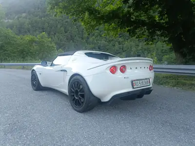 Lotus Elise 1.8 16V 111 SC RGB — Légère sportive authentique, 68 800 km seulement — côté