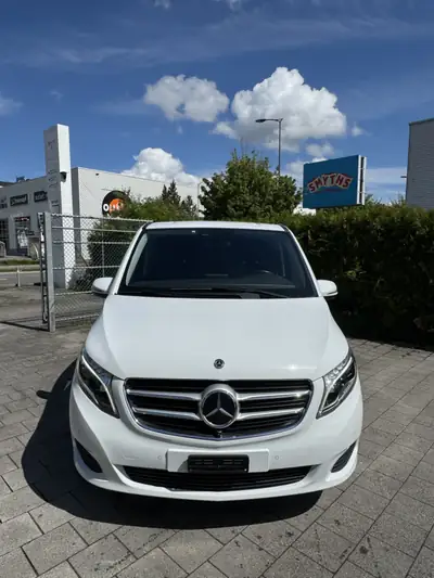 Mercedes-Benz V 250 d BlueTec — Monospace premium 4x4, 6 places confort — fianco