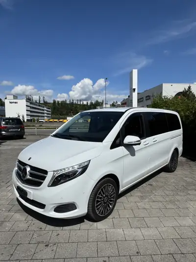 Mercedes-Benz V 250 d BlueTec — Monospace premium 4x4, 6 places confort — vista posteriore
