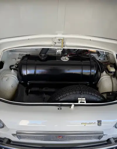 Fiat 500F 1970 — Icône vintage restaurée, style Francis Lombardi intemporel — Miniature 8