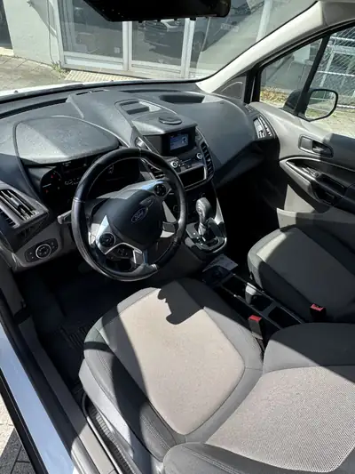 Ford Transit Connect 1.5 EcoBlue 120 — Utilitaire compact fiable, 159 000 km — tableau de bord