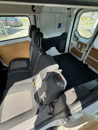 Ford Transit Connect 1.5 EcoBlue 120 — Utilitaire compact fiable, 159 000 km — détail