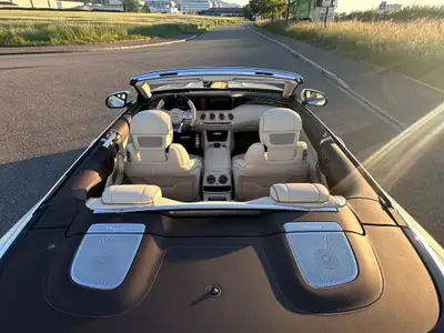 Mercedes-Benz S 63 AMG Cabriolet — 612 ch, 4MATIC+, blanc métallisé 2020 — Miniature 12