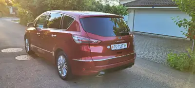 Ford S-MAX 2.0 TDCi 180 Vignale — Monospace 4x4 premium, 7 places confort — rear view