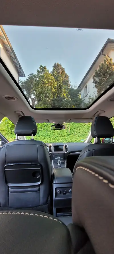 Ford S-MAX 2.0 TDCi 180 Vignale — Monospace 4x4 premium, 7 places confort — interior