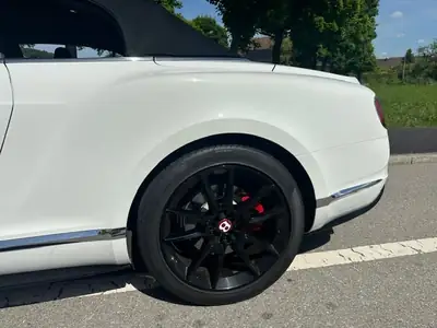 Bentley Continental 4.0 V8 S — Cabriolet luxe, 25'000 km, sans sinistre — tableau de bord