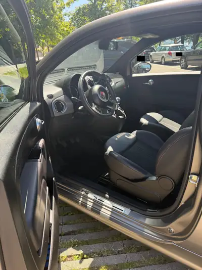 Fiat 500 1.0 Hybrid Sport — Citadine urbaine écologique avec toit panoramique — Detail