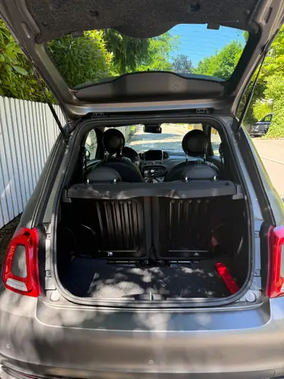 Fiat 500 1.0 Hybrid Sport — Citadine urbaine écologique avec toit panoramique — Miniatur 7