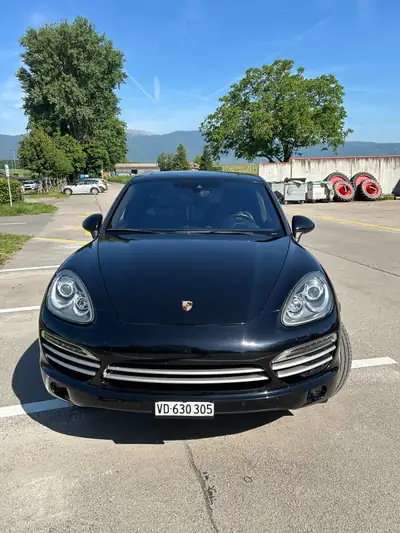 Porsche Cayenne 3.0 V6 TDI — SUV premium diesel, 195'000 km, sans sinistre — côté
