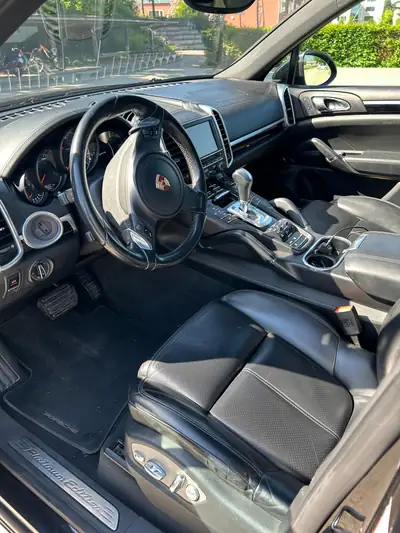 Porsche Cayenne 3.0 V6 TDI — SUV premium diesel, 195'000 km, sans sinistre — détail