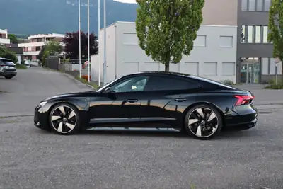 Audi e-tron GT quattro — Le Gran Turismo électrique haute performance — Miniature 9