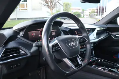 Audi e-tron GT quattro — Le Gran Turismo électrique haute performance — Miniature 16