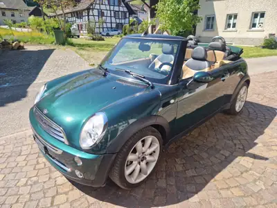 MINI Cabrio 2007 — Décapotable iconique, moteur 1.6L essence dynamique — vista esterna