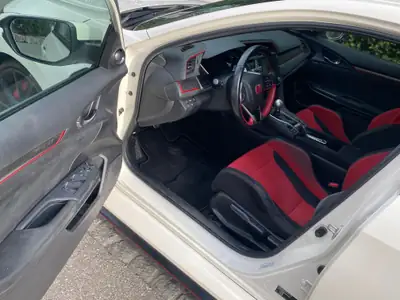 Honda Civic 2.0 VTEC Type R — 320 ch, boîte manuelle, freins neufs — tableau de bord
