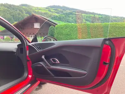 Audi R8 5.2 FSI V10 plus — Supercar allemande, 610 ch purs — dettaglio