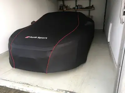 Audi R8 5.2 FSI V10 plus — Supercar allemande, 610 ch purs — Miniatura 9