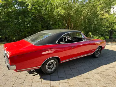 Opel Commodore A 1971 — Coupé sportif vintage, exemplaire historique sans sinistre — fianco
