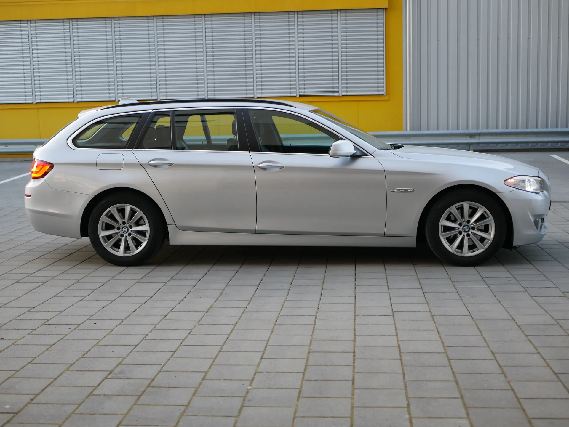BMW 523 2012 occasion Bellach — 4
