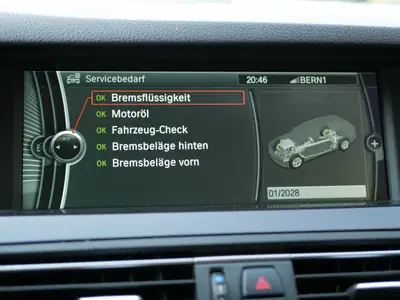 BMW 523i Touring — Break élégant, moteur performant et entretien à jour — Miniature 13