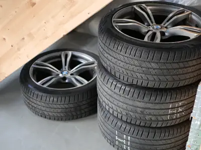BMW 523i Touring — Break élégant, moteur performant et entretien à jour — Miniature 16