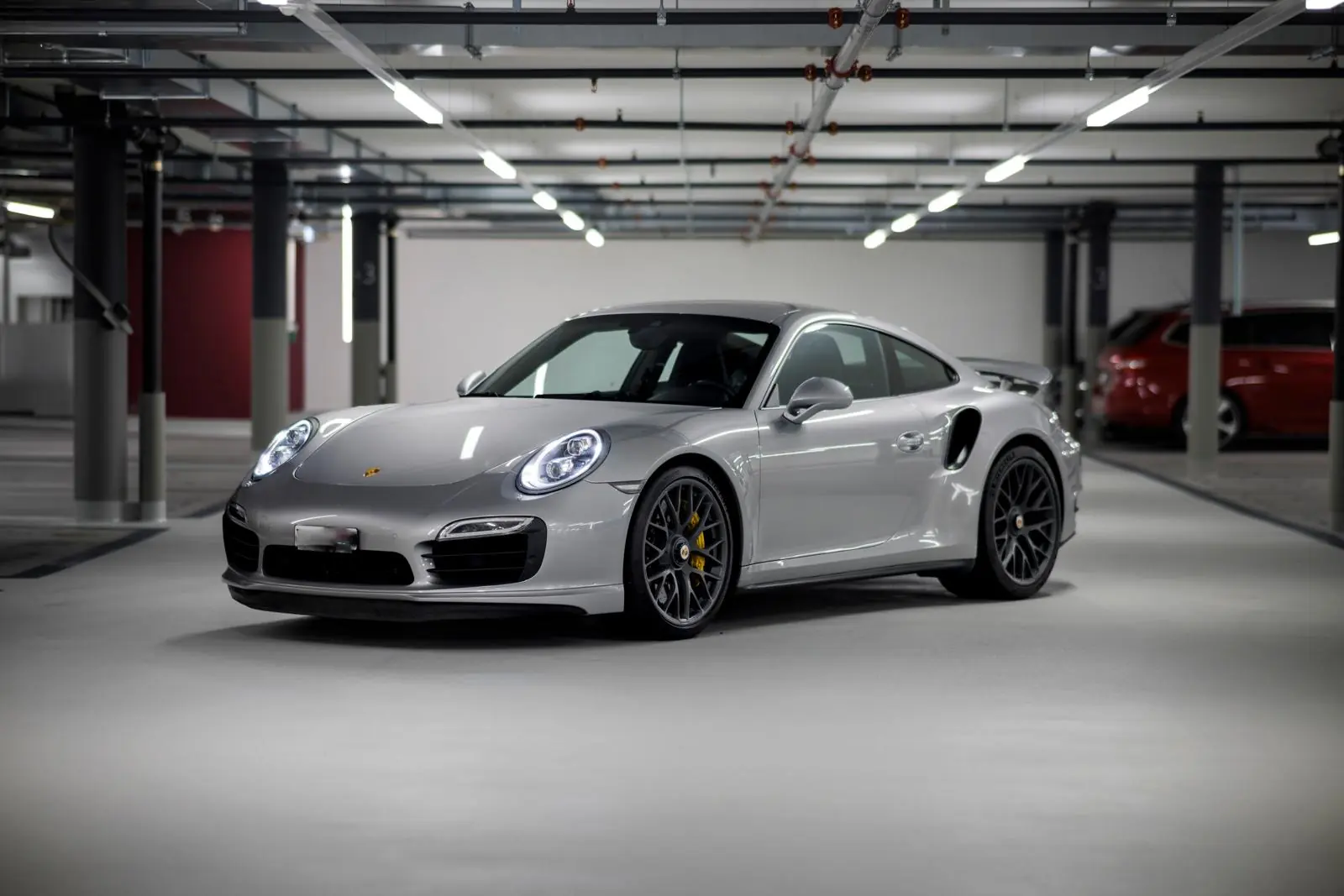 Porsche 911 Turbo S PDK 2015 — Surpuissance 560 ch et garantie moteur Porsche — vue extérieure