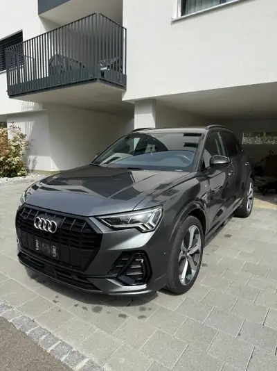 Audi Q3 2.0 40 TDI S line — SUV dynamique, 89'000 km, quattro intégral — vista esterna